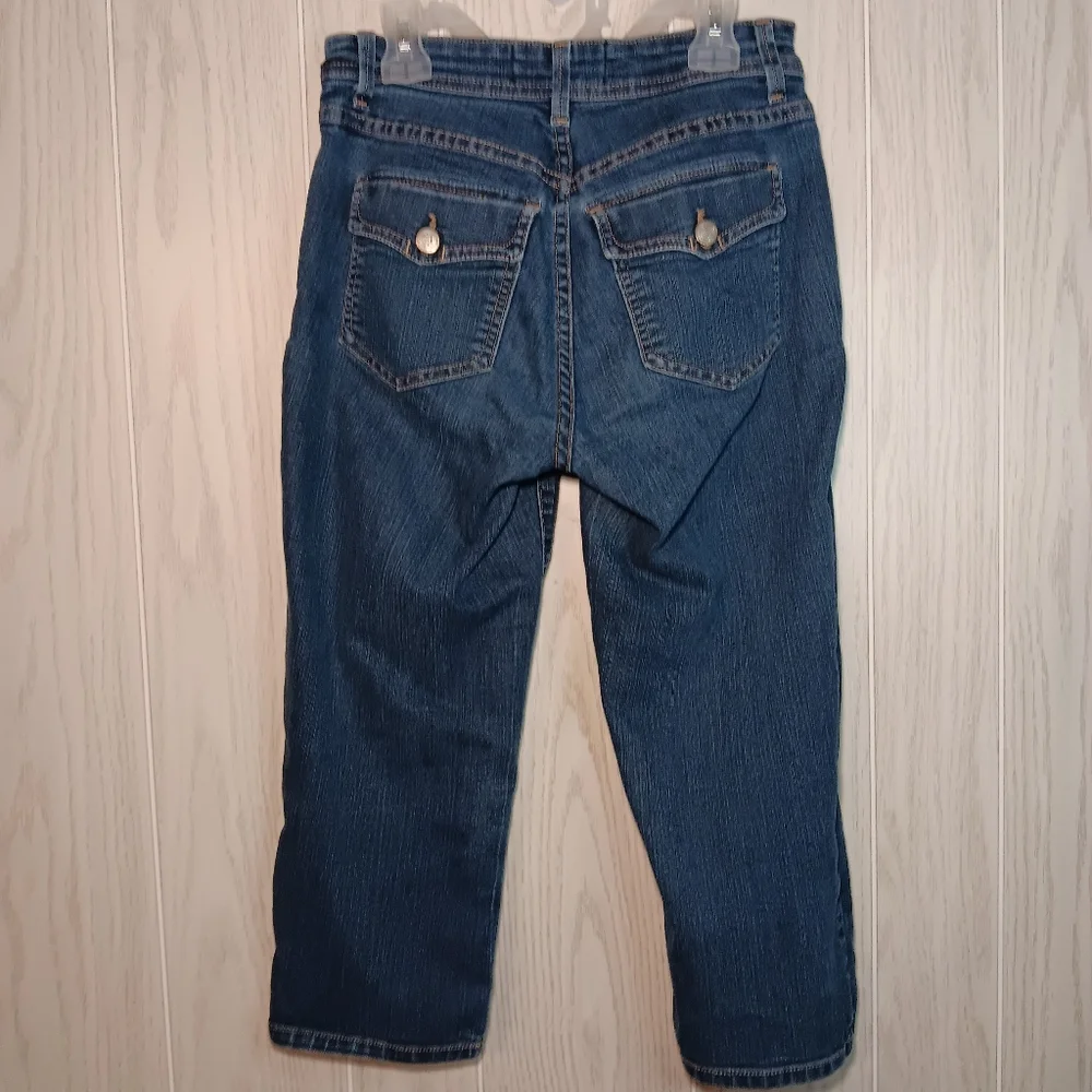 Not your daughter's jeans size 4 Capri dark blue denim with lift tuck technology - Picture 4 of 9